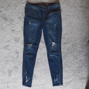Seven7 legging jeans distressed size 6